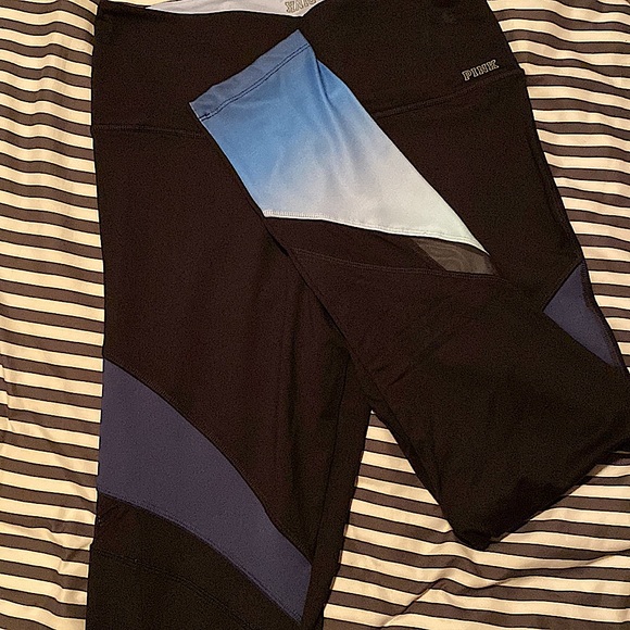 High waisted ultimate leggings, gently worn. - Picture 2 of 4